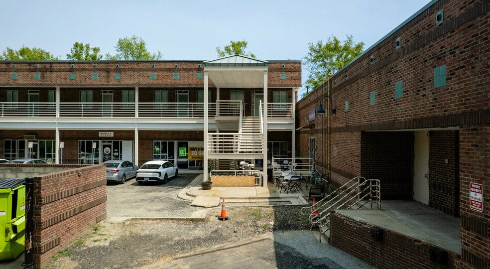 More Photos Of 4810 Hope Valley Rd, Durham Storefront For Lease