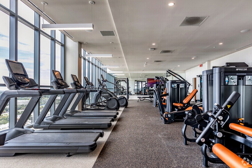 More Photos Of 334 2nd Ave S, Saint Petersburg Apartments For Lease