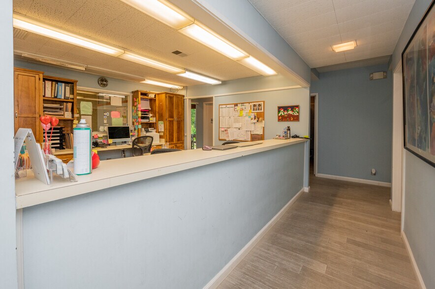 More Photos Of 730 Memorial Dr, Bessemer Medical For Sale