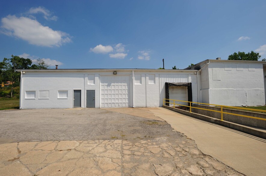 More Photos Of 3850 River Rd, Sodus Township Warehouse For Lease