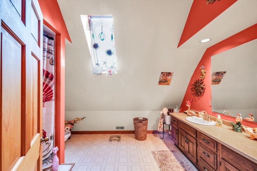 More Photos Of 1356 County Road 2900 N, Rantoul Specialty For Sale