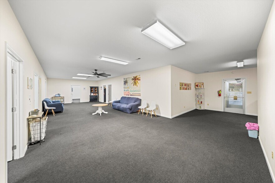 More Photos Of , Harriman Office For Sale