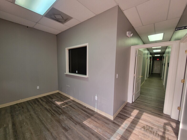 Primary Photo Of 5481-5499 Summerhill Rd, Texarkana Storefront Retail Office For Lease
