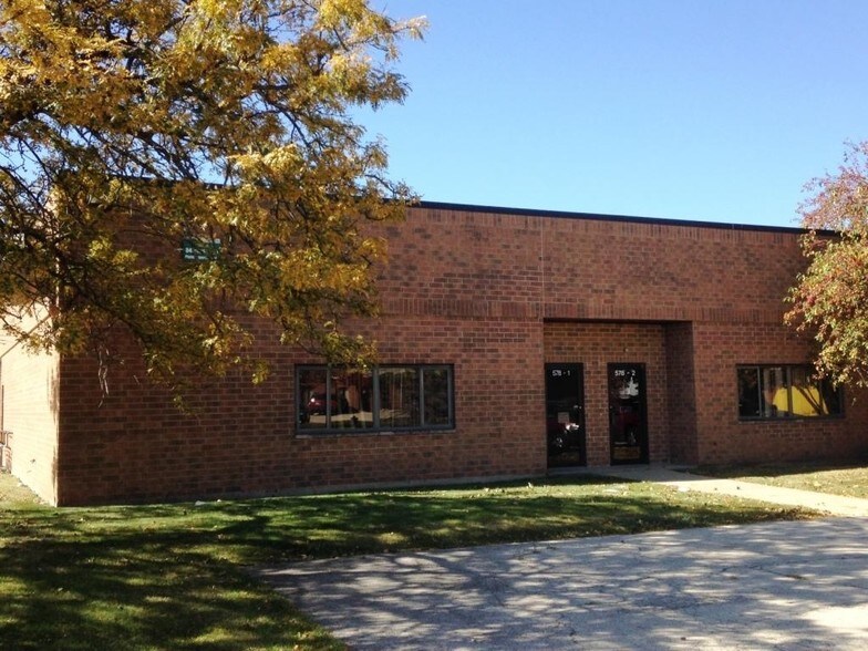 More Photos Of 578 Rock Rd, East Dundee Warehouse For Lease