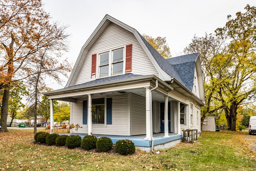 More Photos Of 7507 Michigan Rd, Indianapolis Daycare Center For Sale