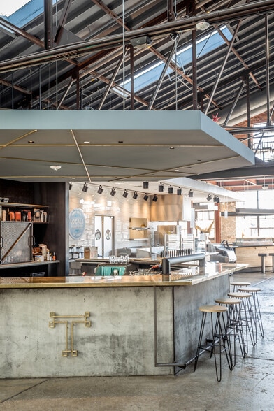 More Photos Of 500 E Davie St, Raleigh Restaurant For Lease