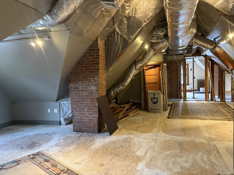 More Photos Of 144 S Main St, Wallingford Office For Sale