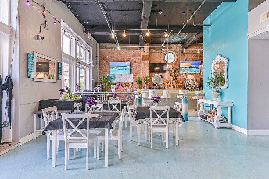 More Photos Of 2425 Strand St, Galveston Restaurant For Sale