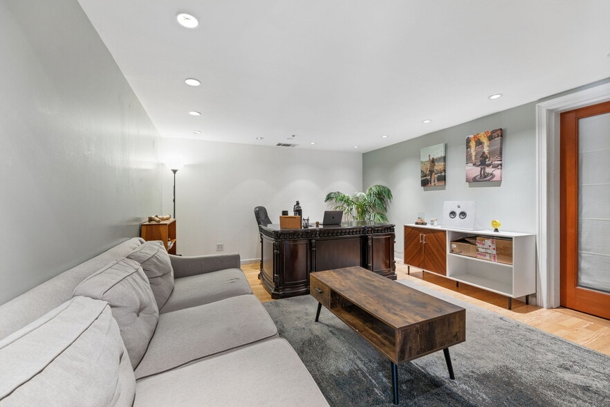 More Photos Of 825-829 27th Ave, Oakland Manufacturing For Sale