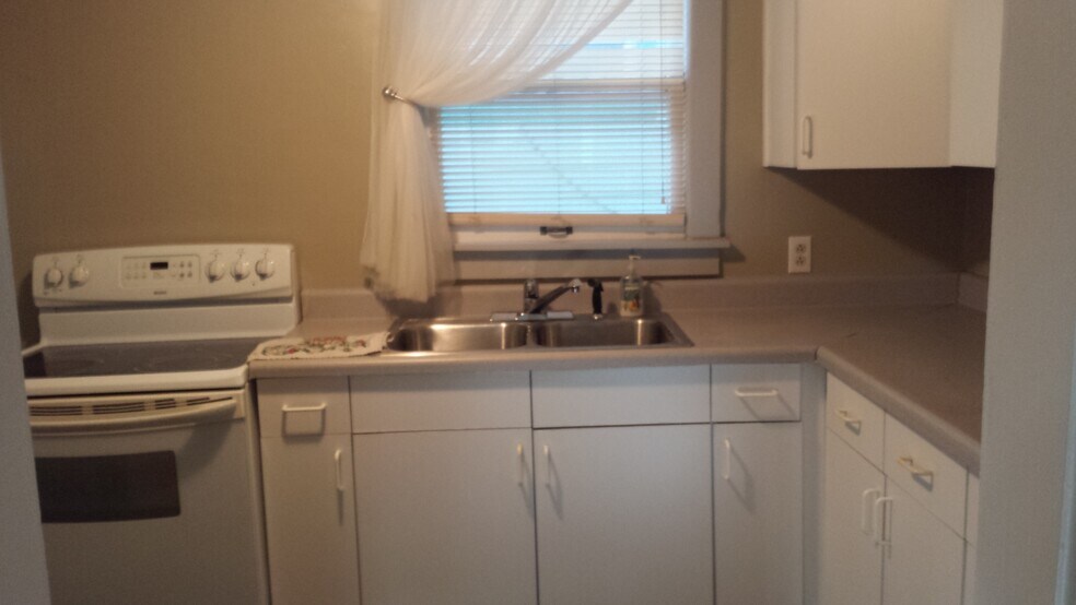 More Photos Of 1131 Broadway, Dunedin Apartments For Sale