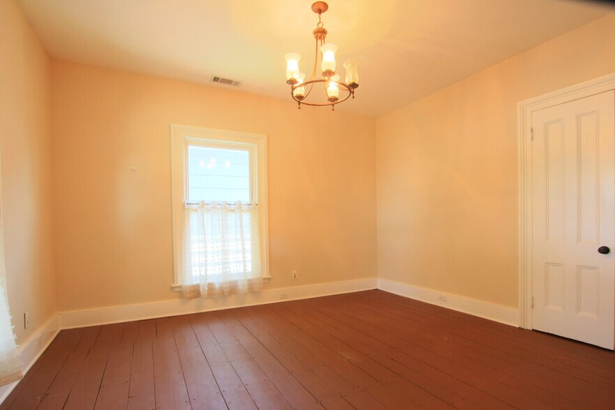 More Photos Of 68 N Bridge St, Somerville Office For Lease