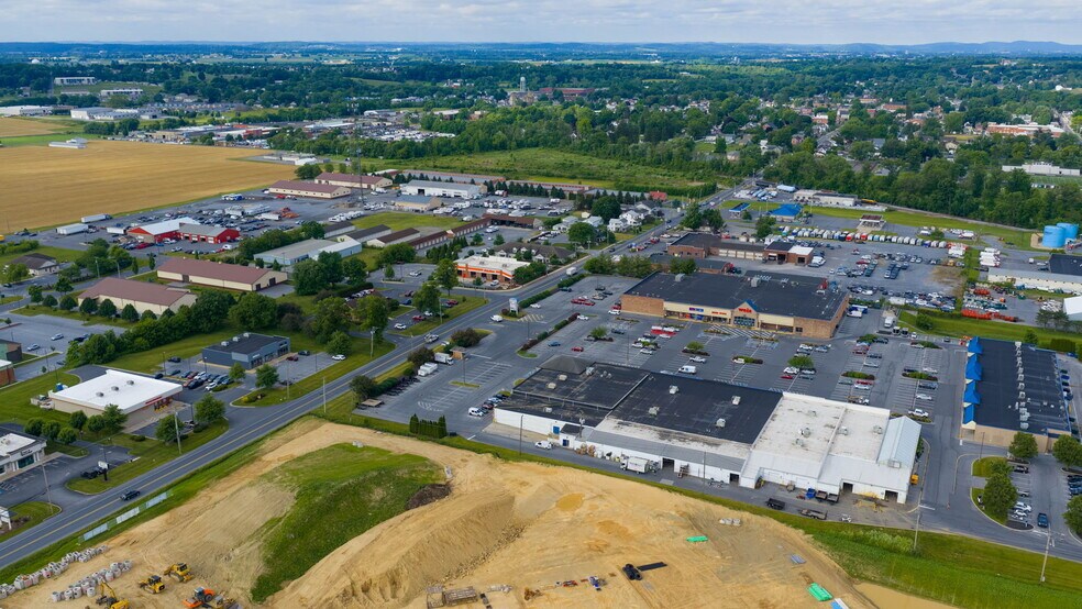 More Photos Of 84 Doe Run Rd, Manheim Medical For Lease