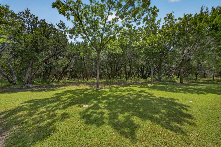 More Photos Of 16007 Via Shavano, San Antonio Office For Sale