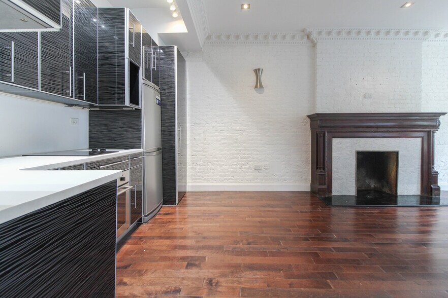 More Photos Of 114 E 37th St, New York Apartments For Sale
