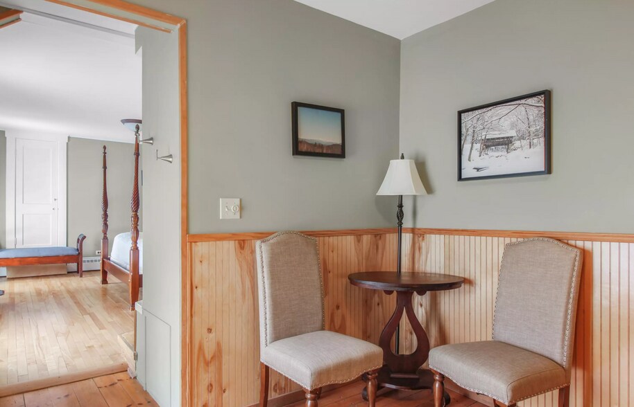 More Photos Of 2 W Main St, Littleton Hotel For Sale