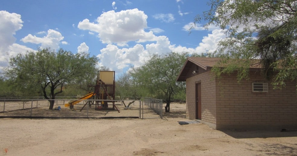 More Photos Of 1100 W Calle Privada, Sahuarita Religious Facility For Sale
