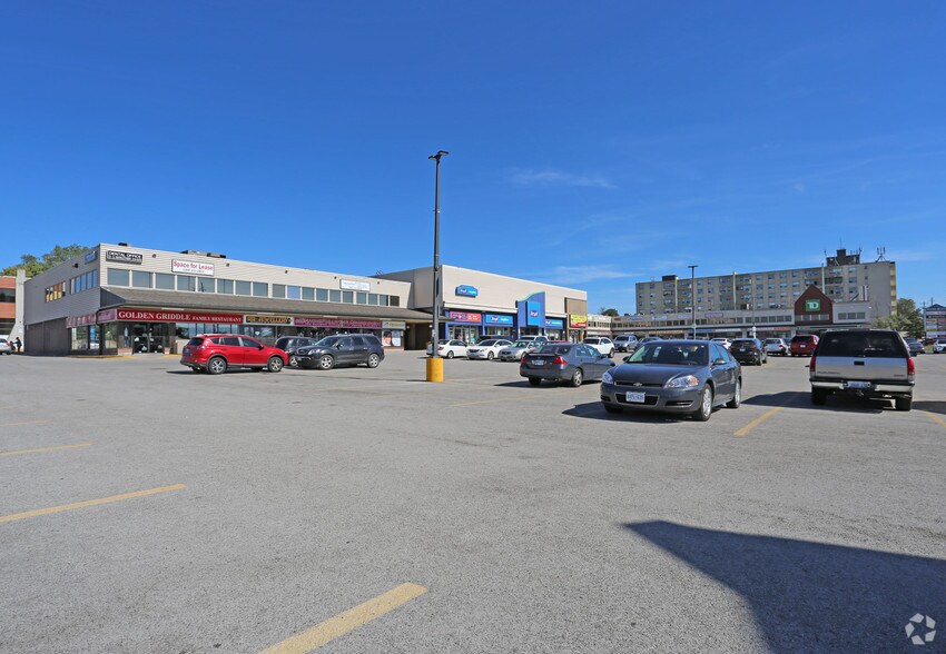 More Photos Of 1119 Fennell Ave, Hamilton Storefront Retail Office For Lease