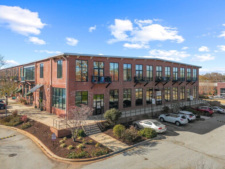 More Photos Of 300 South St, Simpsonville Apartments For Lease
