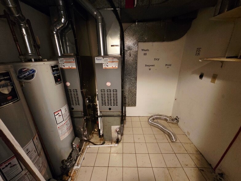 More Photos Of 1302 Broadway, Lorain Storefront Retail Residential For Sale