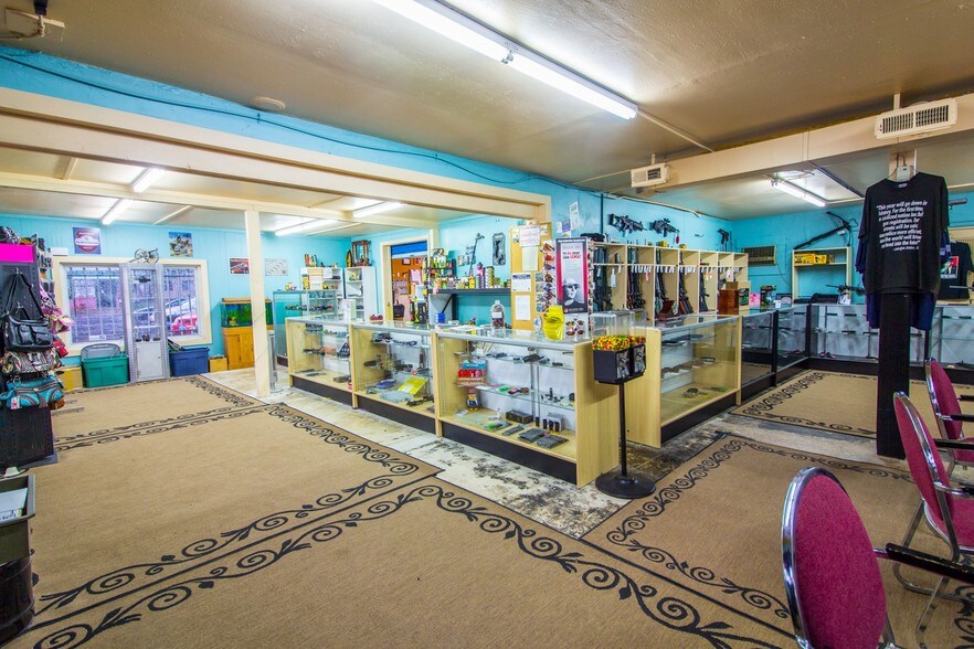 More Photos Of 404-410 N Santa Fe Ave, Fountain Freestanding For Sale