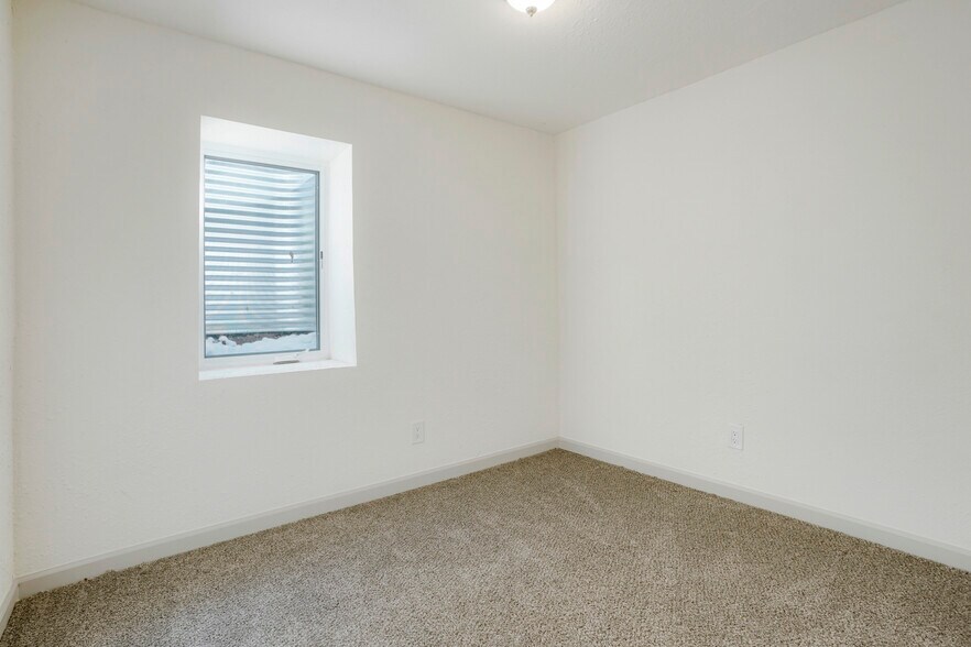 More Photos Of 982 S Sheridan Blvd, Denver Apartments For Sale