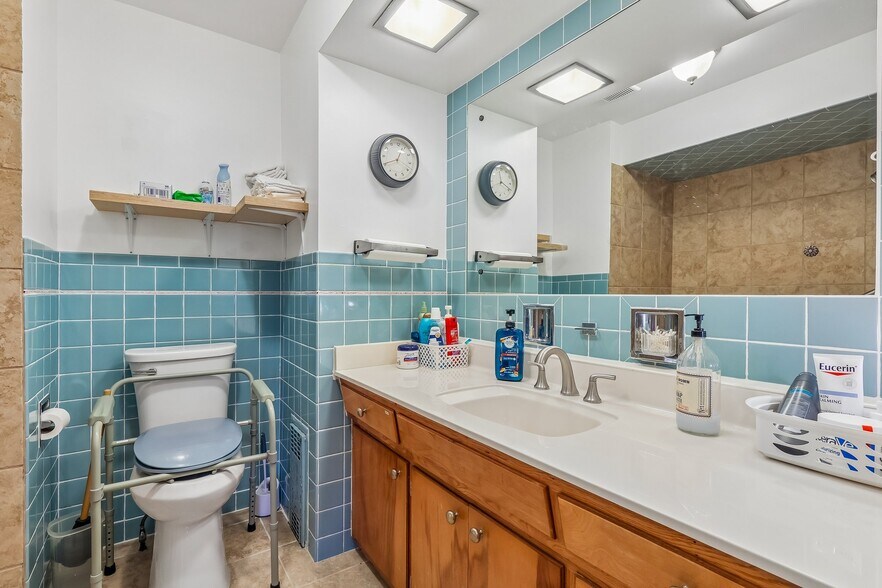 More Photos Of 836 Jacoby Rd, Copley Healthcare For Sale