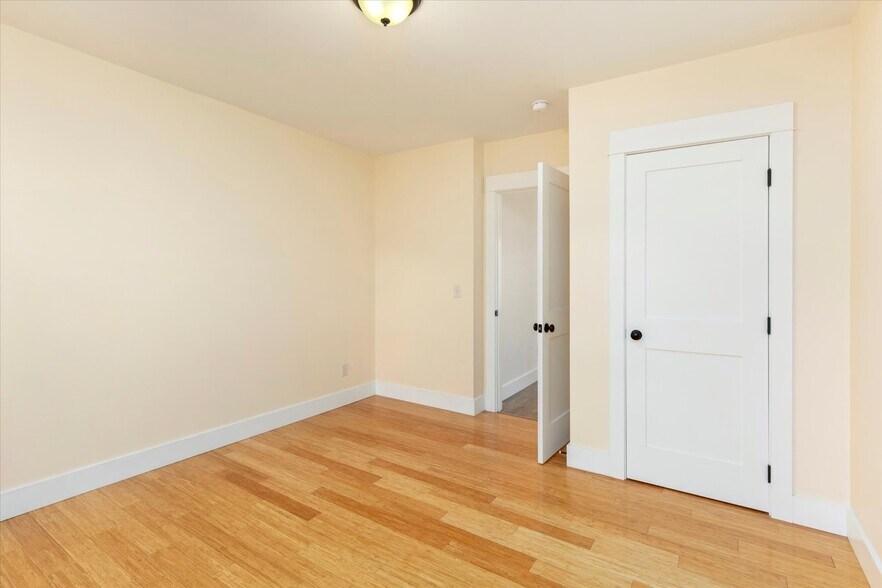 More Photos Of 902 S Main St, Buena Vista Storefront Retail Residential For Sale