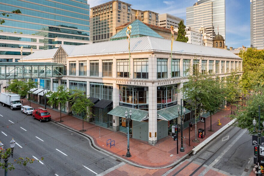 Primary Photo Of 700-850 SW Fifth Ave, Portland Unknown For Lease