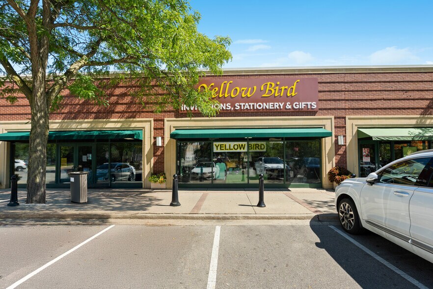 More Photos Of 1199 Wilmette Ave, Wilmette General Retail For Lease