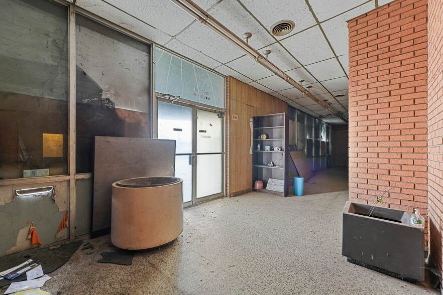 More Photos Of 16144 Market St, Channelview Manufacturing For Sale