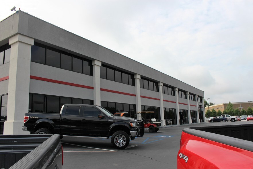 4600 Browns Bridge Rd, Cumming, GA 30041 Auto Dealership For Sale