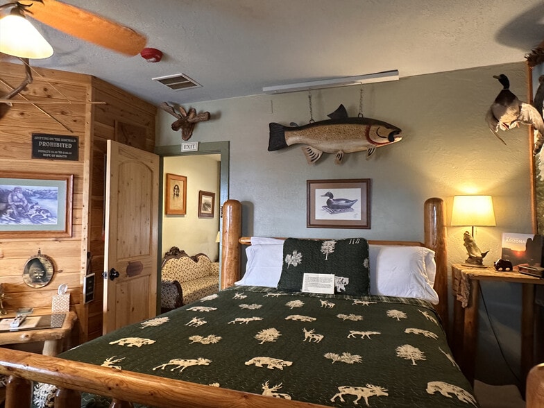 More Photos Of 541 Main St, Jerome Hotel For Sale