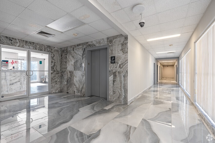 More Photos Of 3385 Airways Blvd, Memphis Medical For Lease