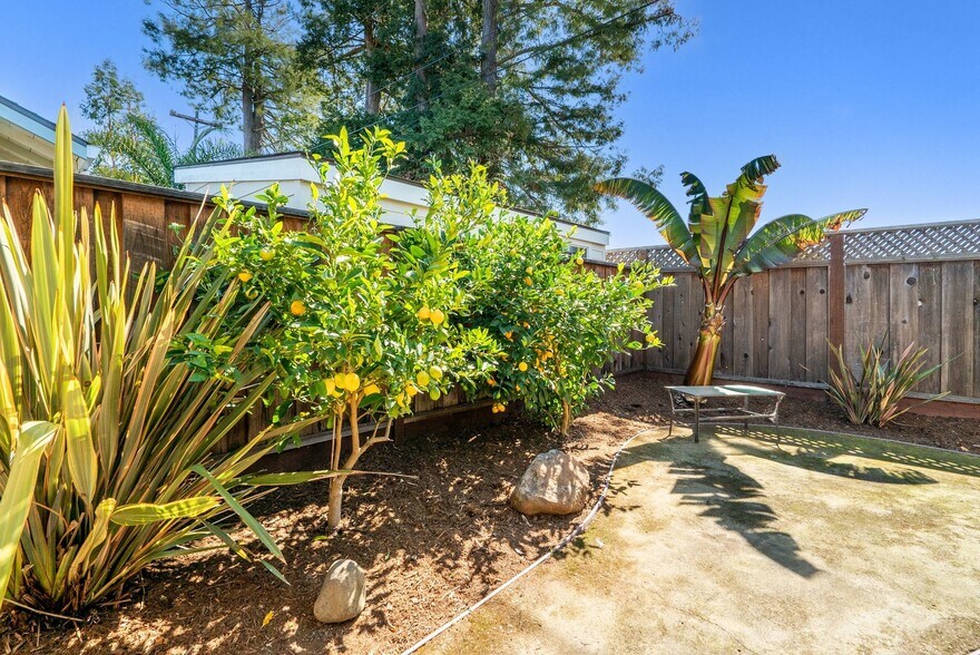 More Photos Of 420 Capitola Road Ext, Santa Cruz Apartments For Sale