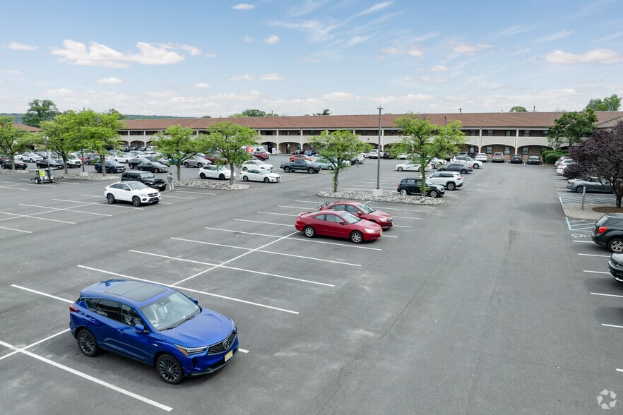 More Photos Of 2333 Morris Ave, Union Township Unknown For Lease