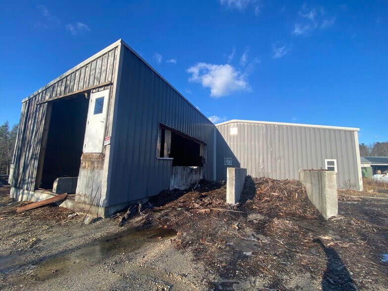 More Photos Of 668 Hollis Rd, Hollis Center Warehouse For Sale