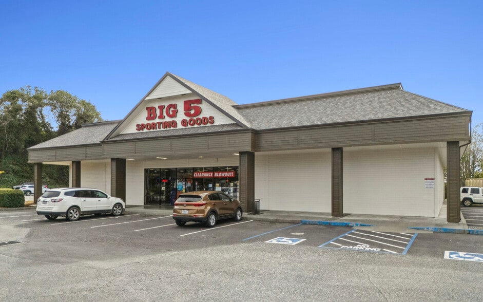 More Photos Of 3220 Broadway St, Eureka General Retail For Sale