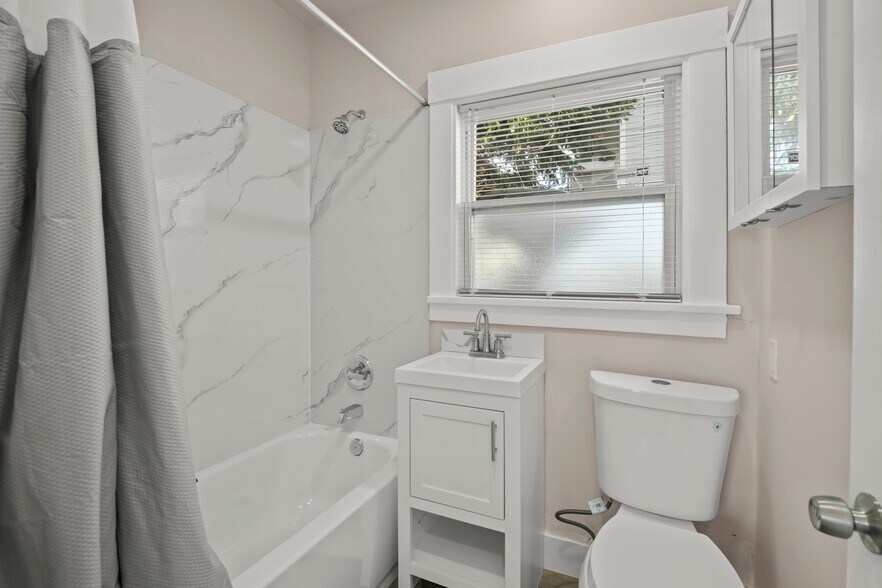 More Photos Of 1504-1514 10th St, Berkeley Apartments For Sale