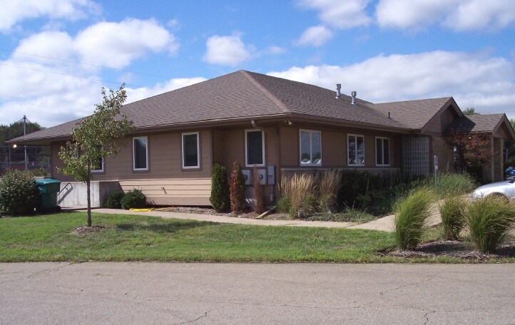 Primary Photo Of 6600 SW 10th St, Topeka Office For Lease