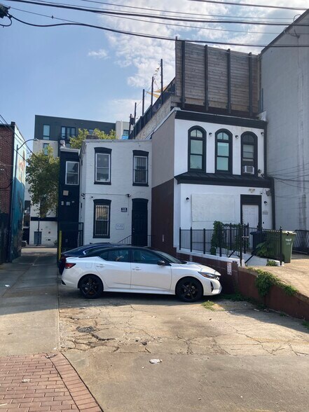 More Photos Of 909 U St NW, Washington Storefront Retail Office For Sale