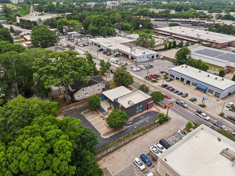 More Photos Of 1605 Howell Mill Rd NW, Atlanta Storefront Retail Office For Sale