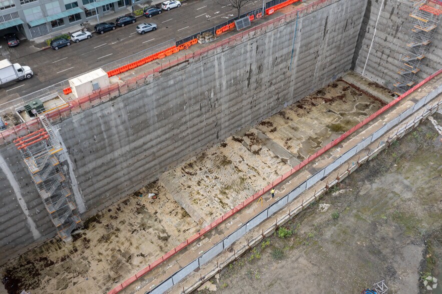 More Photos Of 2300 Sixth Ave, Seattle Apartments For Sale