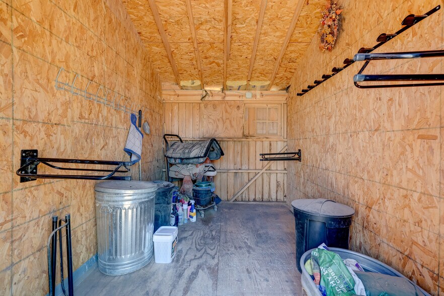 More Photos Of 7950 N Coyote Springs Rd, Prescott Valley Horse Stables For Sale