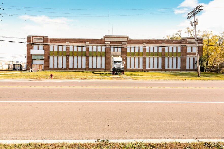 More Photos Of 12280 Burt Rd, Detroit Warehouse For Sale