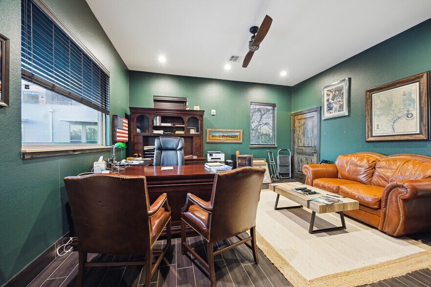 More Photos Of 1221 Studewood St, Houston Medical For Sale