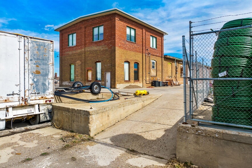 More Photos Of 700 Keogh Ct, Great Falls Light Distribution For Sale