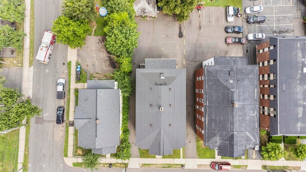 More Photos Of 259 Grove St, New Britain Apartments For Sale