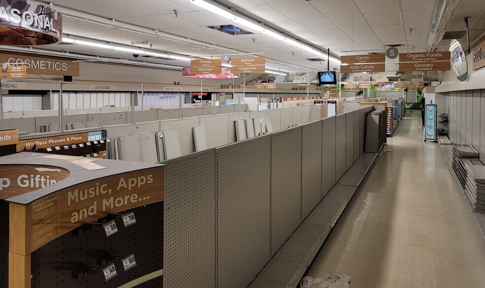 More Photos Of 452 Main St, Buffalo Drugstore For Lease