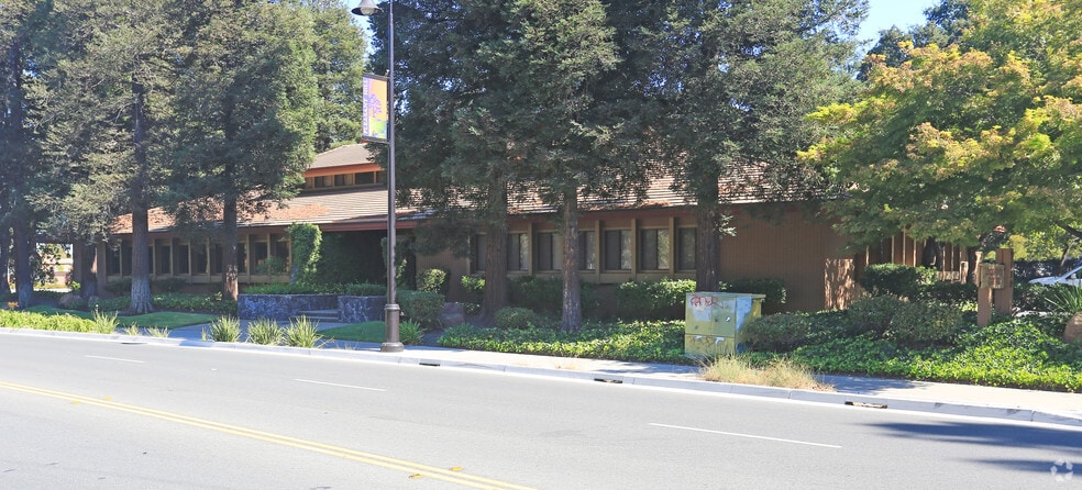 More Photos Of 3496 Buskirk Ave, Pleasant Hill Office For Lease