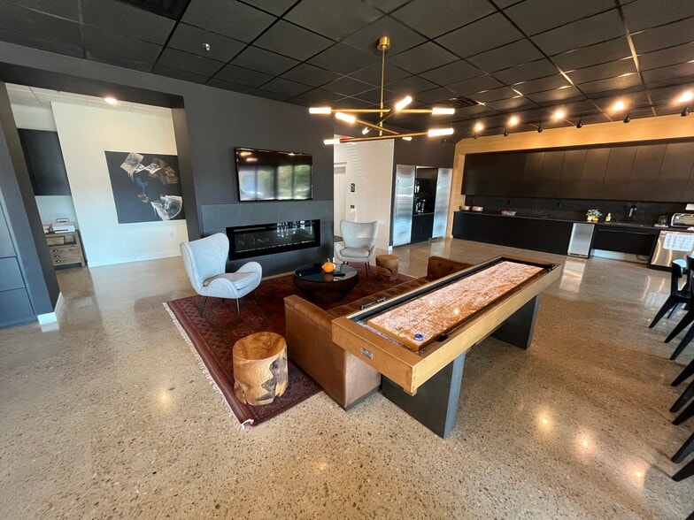 More Photos Of 4317 Marsh Ridge, Carrollton Showroom For Sale